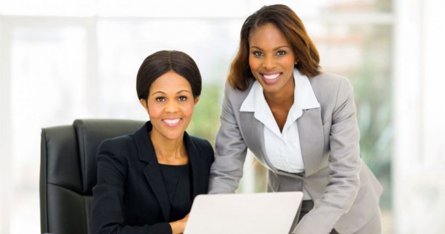 women-in-business-setting